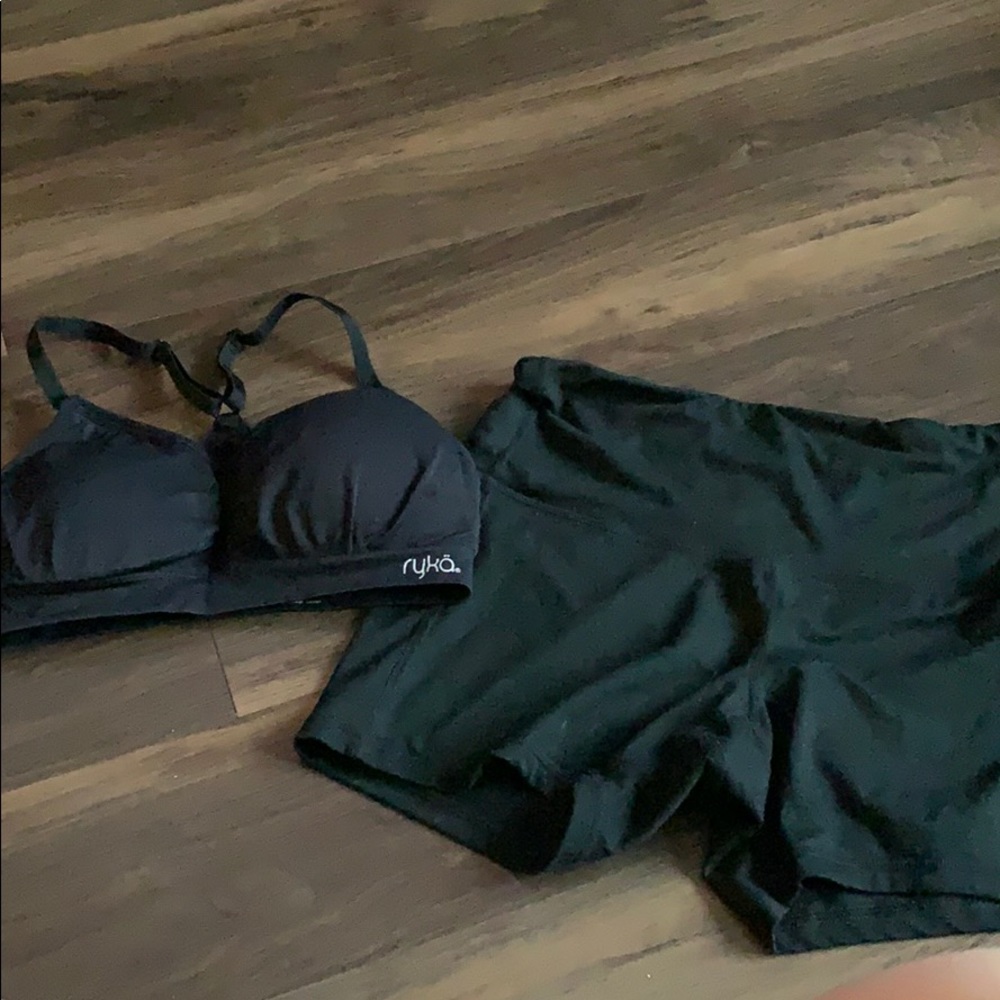 BUNDLE ACTIVE WEAR!!!